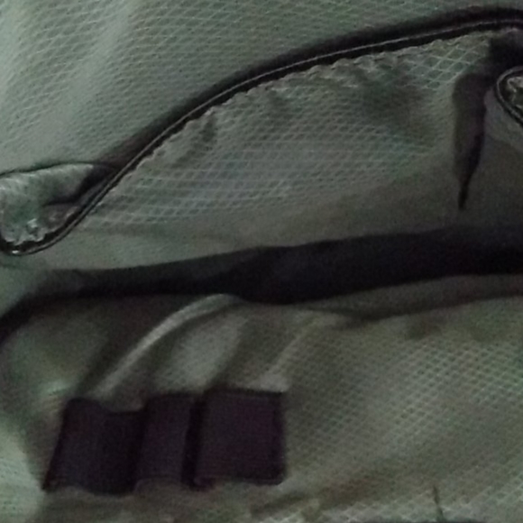 Purse & Wallet - Picture 3 of 3